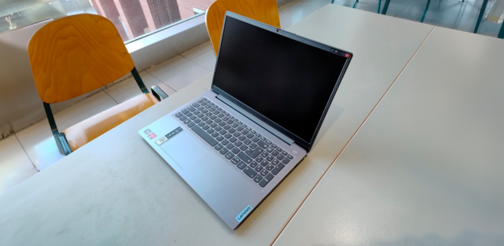 Portátil Lenovo Ideapad Slim 3 Reseña